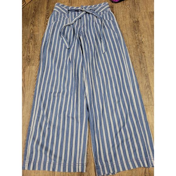 American Eagle Wide Leg Pant Blue White Striped Belted Fitted Waist 2R - Picture 1 of 5